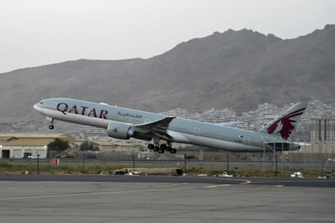 Décollage d'un appareil de Qatar Airways à l'aéoport de Kaboul le 9 septembre 2021