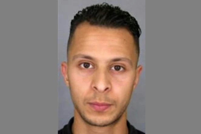 Photo de Salah Abdeslam diffusée par la police française dans un avis de recherche en novembre 2016