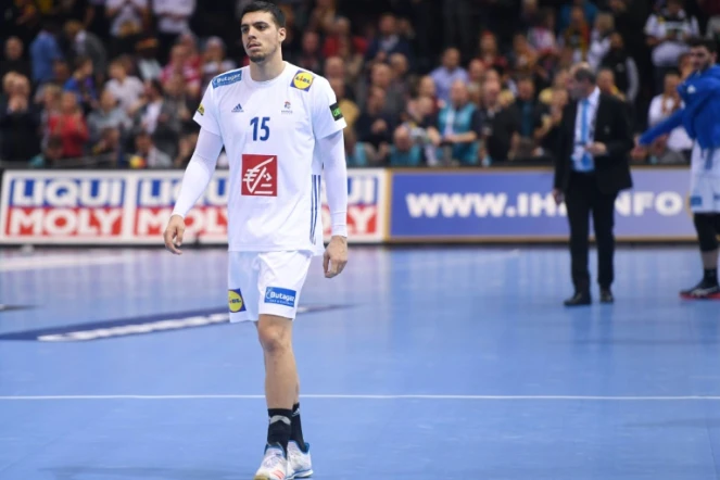 La déception de Mathieu Grébile et des Bleus surclassés par le Danemark en demi-finale du Mondial à Hambourg, le 25 janvier 2019