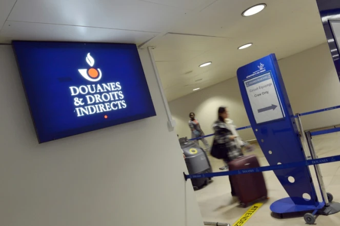 Bureau des douanes le 28 décembre 2012 à l'aéroport d'Orly
