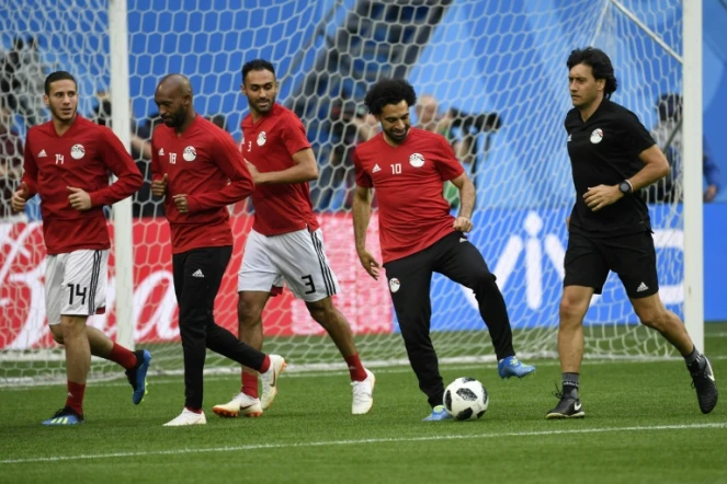 Mohamed Salah et les Egyptiens se préparent pour leur 2e match du Mondial russe, lors d'un entraînement à Saint-Pétersbourg, le 18 juin 2018