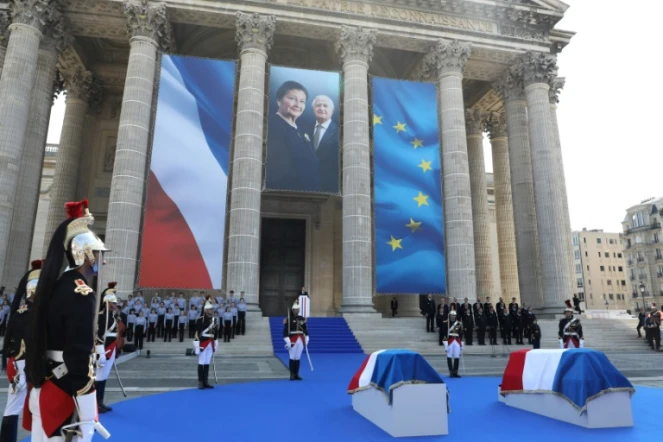 Discours d'Emmanuel Macron devant le Panthéon et les cercueils de Simone et Antoine Veil, le 1er juillet 2018