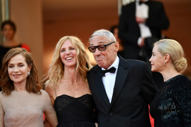 Isabelle Huppert, Sandrine Kiberlain, André Téchiné et Emmanuelle Beart, à Cannes le 22 mai 2017