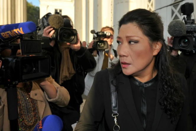 Lise Han, principale accusée dans le procès des "mariages chinois", arrive au tribunal, le 13 octobre 2015 à Tours