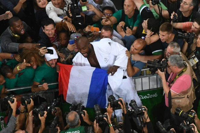 Le judoka français Teddy Riner célèbre sa victoire finale aux JO de Rio, le 12 août 2016