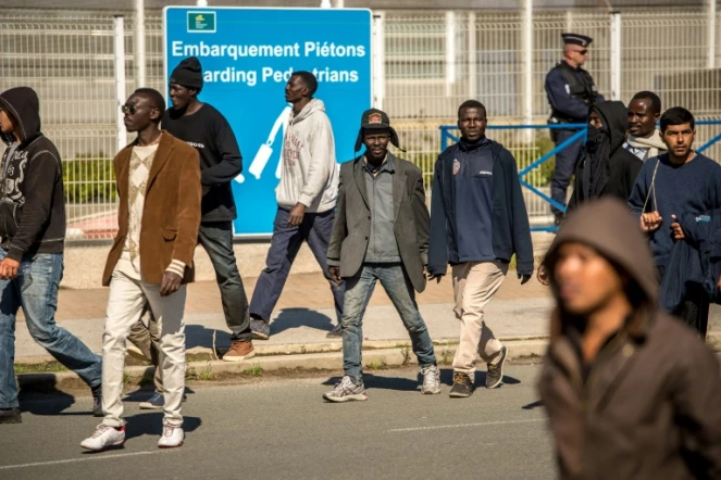Des migrants le 19 septembre 2015 à Calais