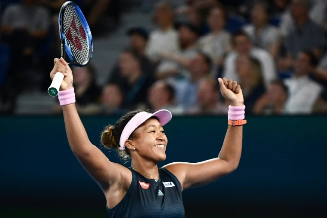 La joie de la Japonaise Naomi Osaka après sa victoire face à la Tchèque Karolina Pliskova en demi-finales de l'Open d'Australie, le 24 janvier 2019 à Melbourne