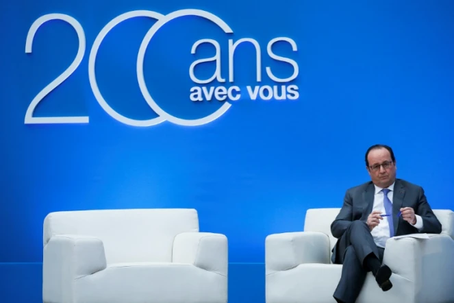 François Hollande lors d'une cérémonie pour les 200 ans de la Caisse des Dépôts et Consignations au Grand Palais à Paris, le 12 janvier 2016