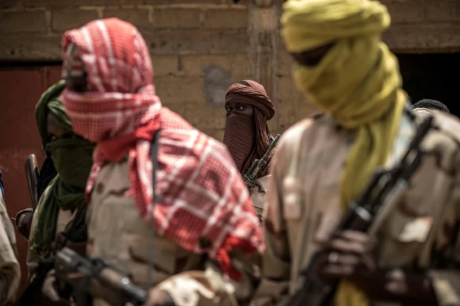 Un groupe de miliciens peuls au camp de démobilisation de Sévaré, dans le centre du Mali, le 6 juillet 2019