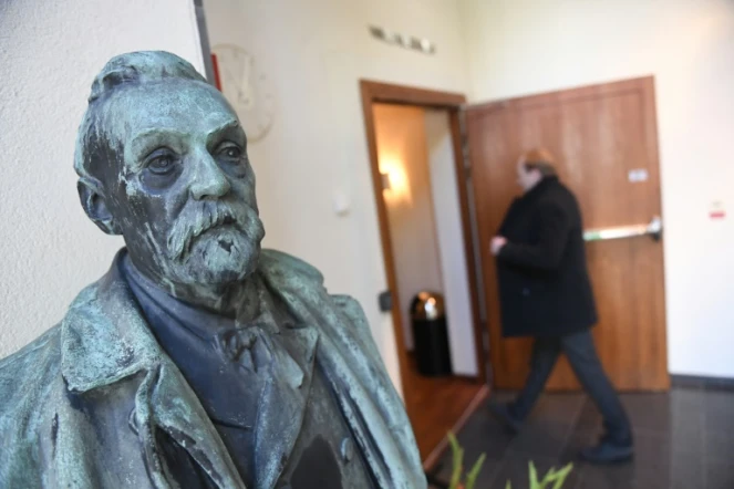 Buste d'Alfred Nobel à Stockholm le 3 octobre 2016