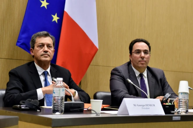 Le président de la commission d'enquête parlementaire sur les attentats en France, Goerges Fenech, et le rapporteur de la commission, le 20 juin 2016 à l'Assemlée nationale à Paris