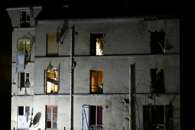 Photo du bâtiment à Saint-Denis, dans la banlieue de Paris où les policiers du Raid et de la BRI ont mené l'assaut le 18 novembre 2015
