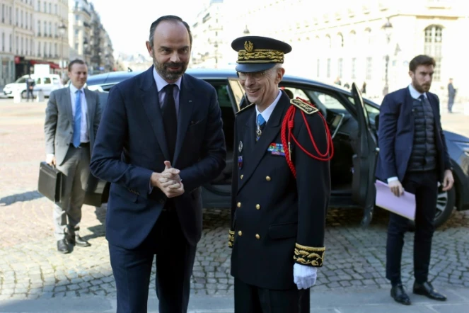 Edouard Philippe et le nouveau préfet de police de Paris, Didier Lallement, à Paris le 21 mars 2019 