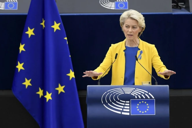 La présidente de la Commission européenne, Ursula von der Leyen, devant le Parlement européen à Strasbourg (est de la France) le 14 septembre 2022