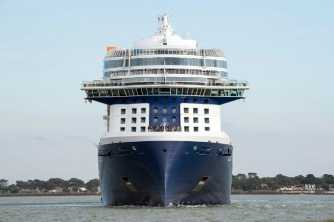 Le palace flottant Celebrity Edge quitte le port de Saint-Nazaire pour rallier les Etats-Unis, le 4 novembre 2018