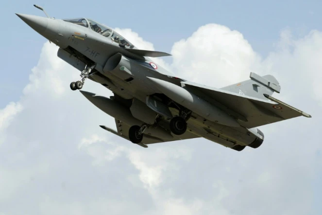 La Grèce doit conclure lundi l'achat de 18 avions de combat Rafale à la France