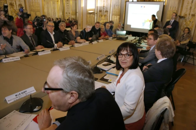 La ministre de la Fonction publique, Annick Girardin à Paris, le 17 mars 2016