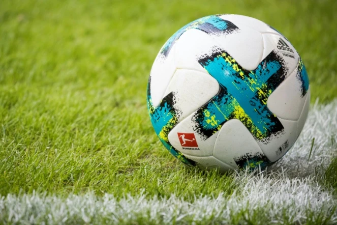 Un ballon lors d'une rencontre du Championnat d'Allemagne entre Wolfsburg et Dortmund le 19 août 2017 à Wolfsburg