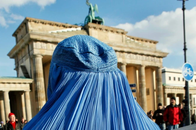 Une femme intégralement voilée, le 20 février 2010 à Berlin
