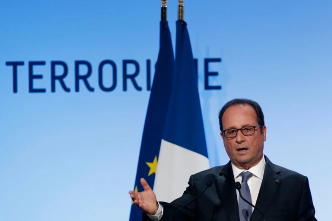 François Hollande lors de son discours consacré à "la démocratie face au terrorisme" le 8 septembre 2016 salle Wagram à Paris