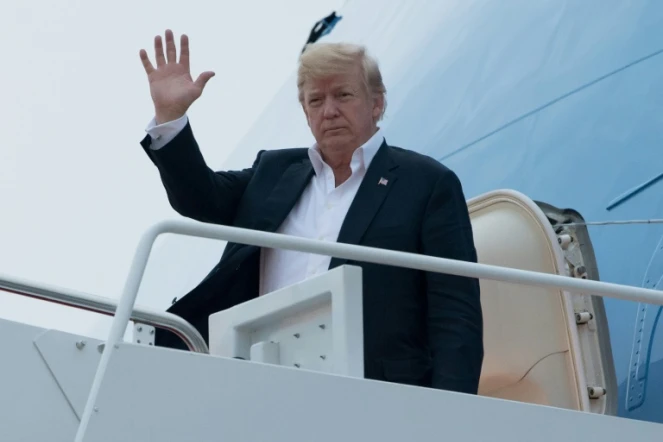 Le président américain Donald Trump arrive à la base aérienne du Maryland le 13 juin 2018, après le sommet de Singapour
