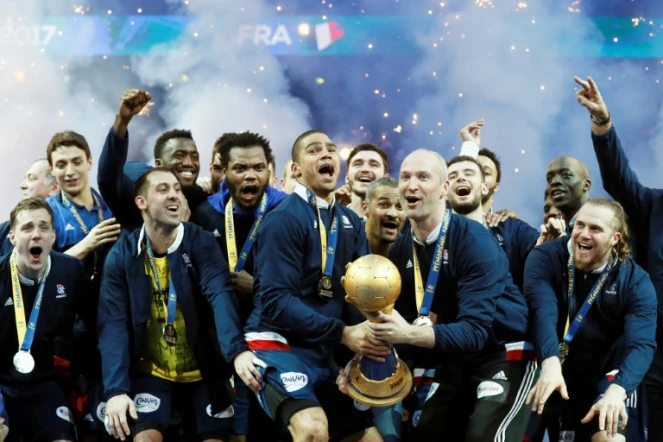 Les handballeurs français champions du monde pour la 6ème fois, après leur victoire face à la Norvège à Paris, le 29 janvier 2017