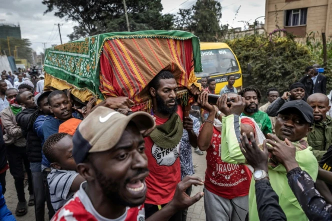 Les funérailles d'Ibrahim Kamau, tué lors d'une manifestation antigouvernementale, le 28 juin 2024 à Nairobi, au Kenya