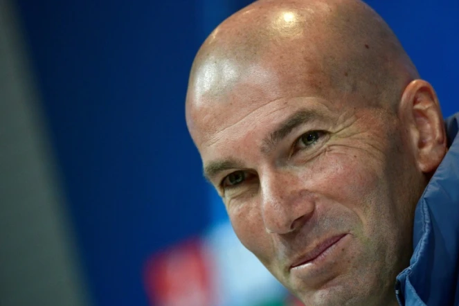 L'entraîneur du Real Zinédine Zidane en conférence de presse le 1er mai 2017 à Madrid