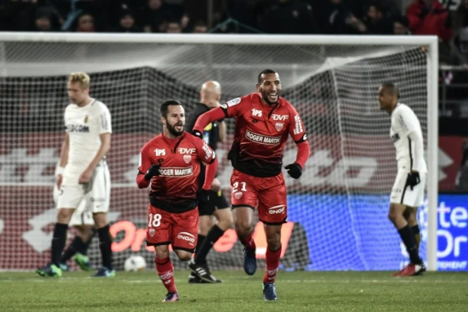 L'AS Monaco concède un match nul à Dijon sur un but de Frédéric Sammaritano (N.18), le 29 novembre 2016 à Gaston-Gérard