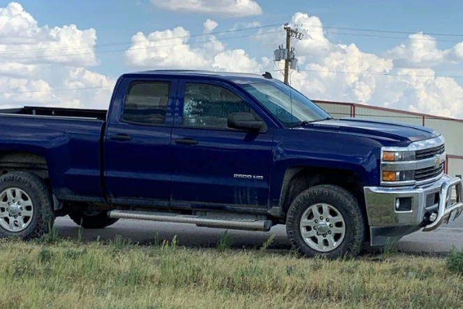 Une vitre de cette voiture est criblée de balles après une fusillade près de Odessa, au Texas, le 31 août 2019.