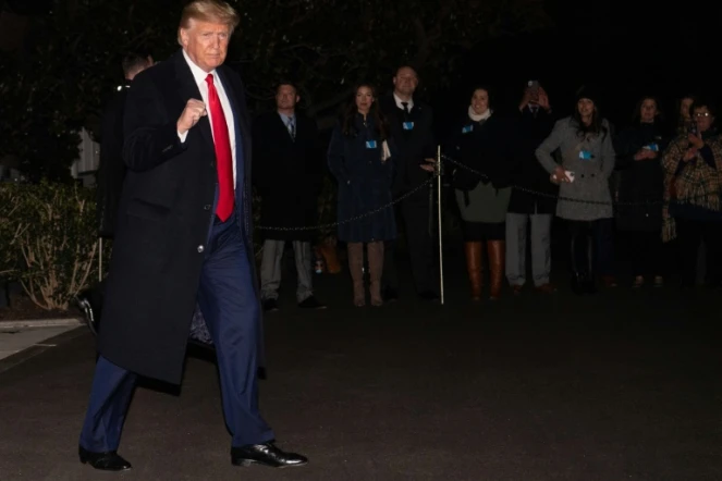 Le président américain Donald Trump quitte la Maison Blanche pour se rendre au sommet de Davos (Suisse), le 20 janvier 2020 à Washington