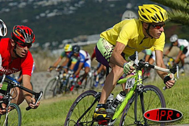 Dimanche 28 septembre 2003
Jérome Beaufreton a remporté le 57ème Tour de l'île cycliste