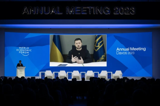 L'Ukraine réclame des chars lourds, Zelensky critique les hésitations de Berlin