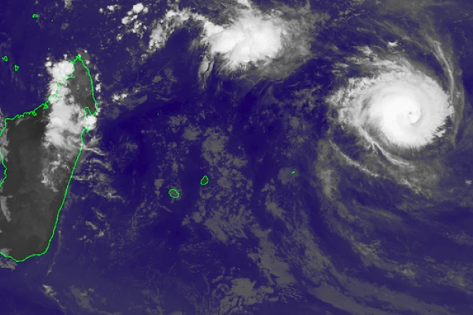 Cyclone intense Freddy