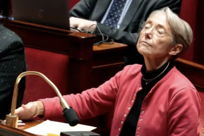 Elisabeth Borne devant l'Assemblée nationale, le 21 novembre 2022 ( AFP / Geoffroy VAN DER HASSELT )