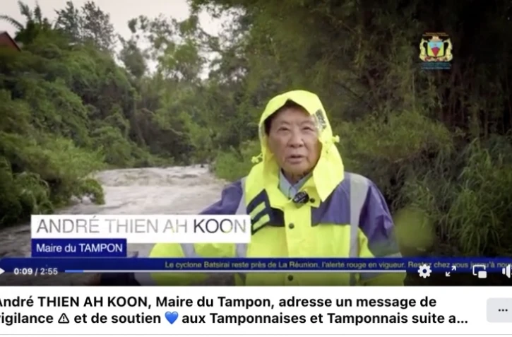 TAK imper jaune message soutien