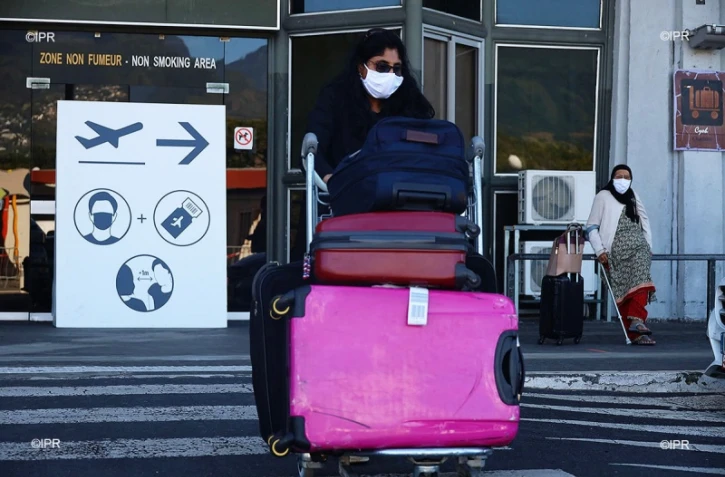 rapatriement français maurice aéroport