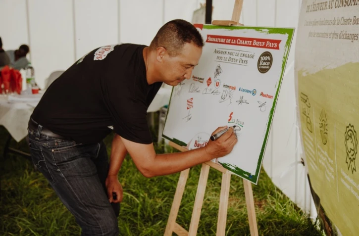 Une nouvelle Charte d'engagement Boeuf Pays signée entre la Sica et les enseignes de la distribution