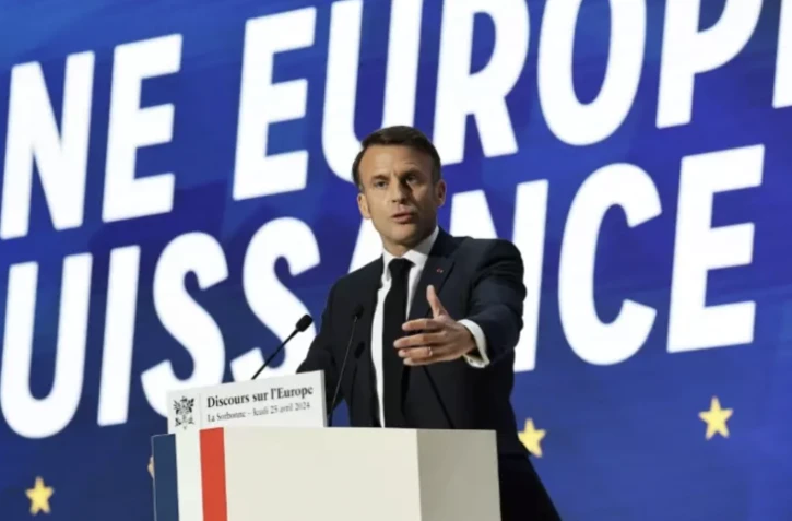 Le président Emmanuel Macron lors d'un discours sur l'Europe à la Sorbonne, le 25 avril 2024 à Paris ( POOL / Christophe PETIT TESSON )