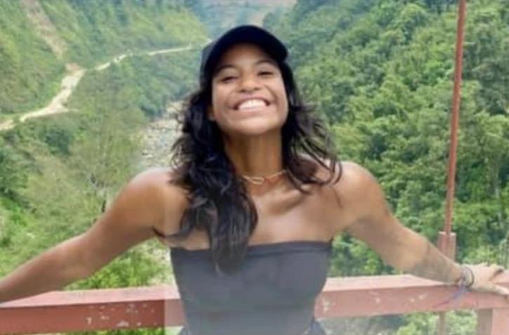 Indonésie : une touriste recherchée depuis trois jours après une chute autour d'un volcan