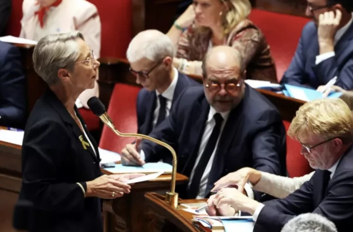 La Première ministre Elisabeth Borne répond à des questions dans l'hémicycle de l'Assemblée nationale le 26 septembre 2023 ( AFP / MEHDI FEDOUACH )