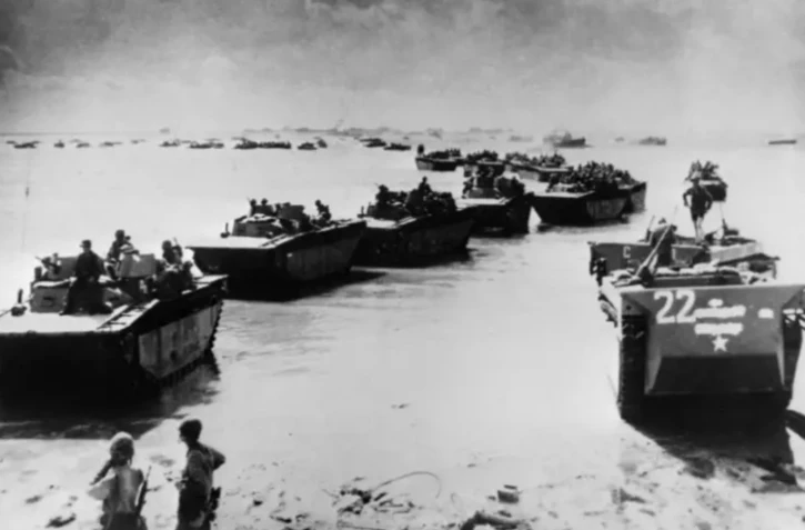 Des troupes américaines débarquent en Normandie, le 6 juin 1944 ( Archives nationales américaines / - )