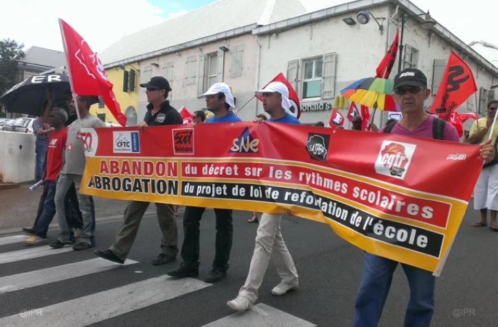 Manifestation contre les rythmes scolaires