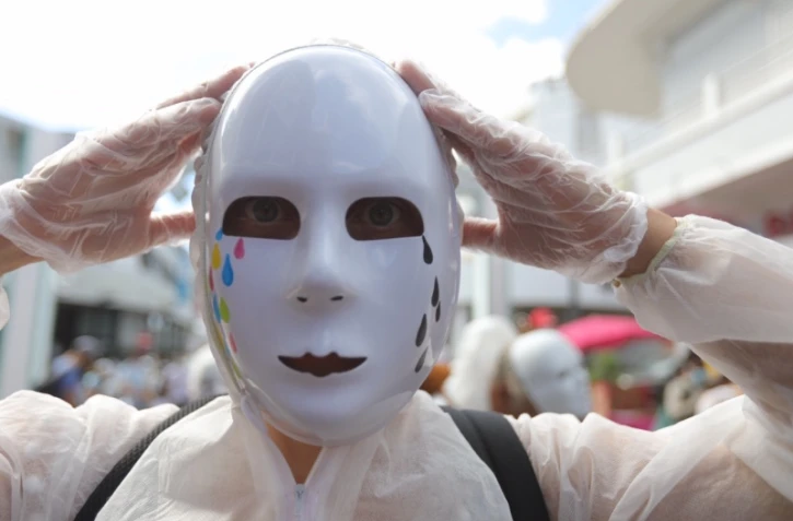 masques blancs saint denis