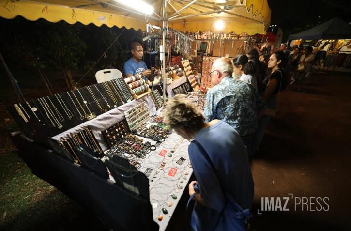 saint-denis , marché de nuit 