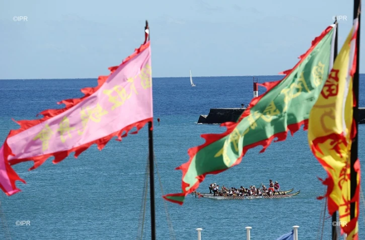 Dragon boats au port 2016
