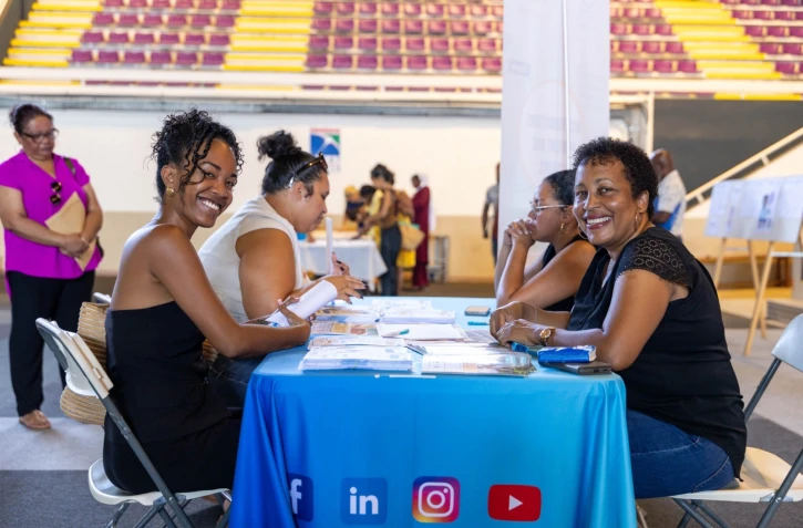 Saint-Denis : le complexe sportif Jean Ivoula transformé en escale de la formation