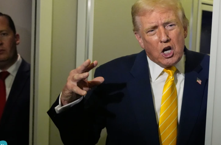 Le président américain Donald Trump s'était emporté contre une journaliste, à bord d'Air Force One. (© KEYSTONE/AP/Manuel Balce Ceneta)