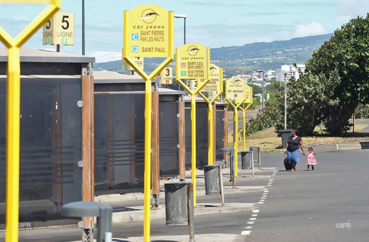 gare routière vide 