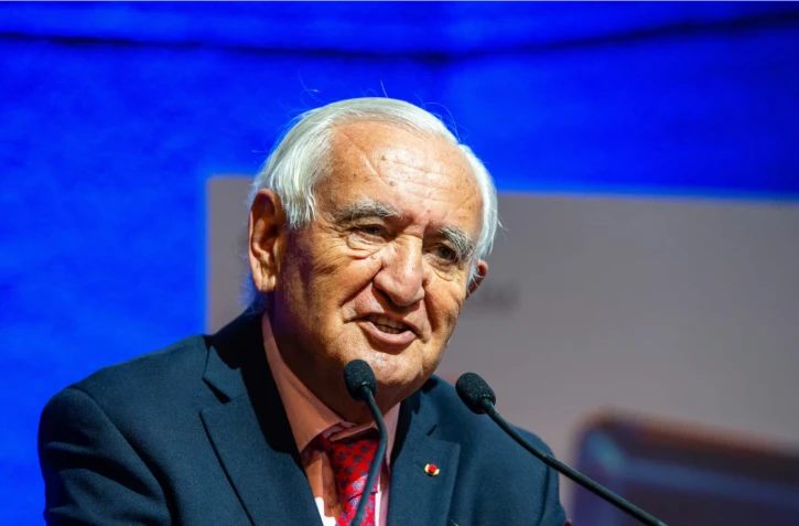 L'ancien Premier ministre Jean-Pierre Raffarin, le 28 mai 2026 à Paris. (RICCARDO MILANI / HANS LUCAS / AFP)
